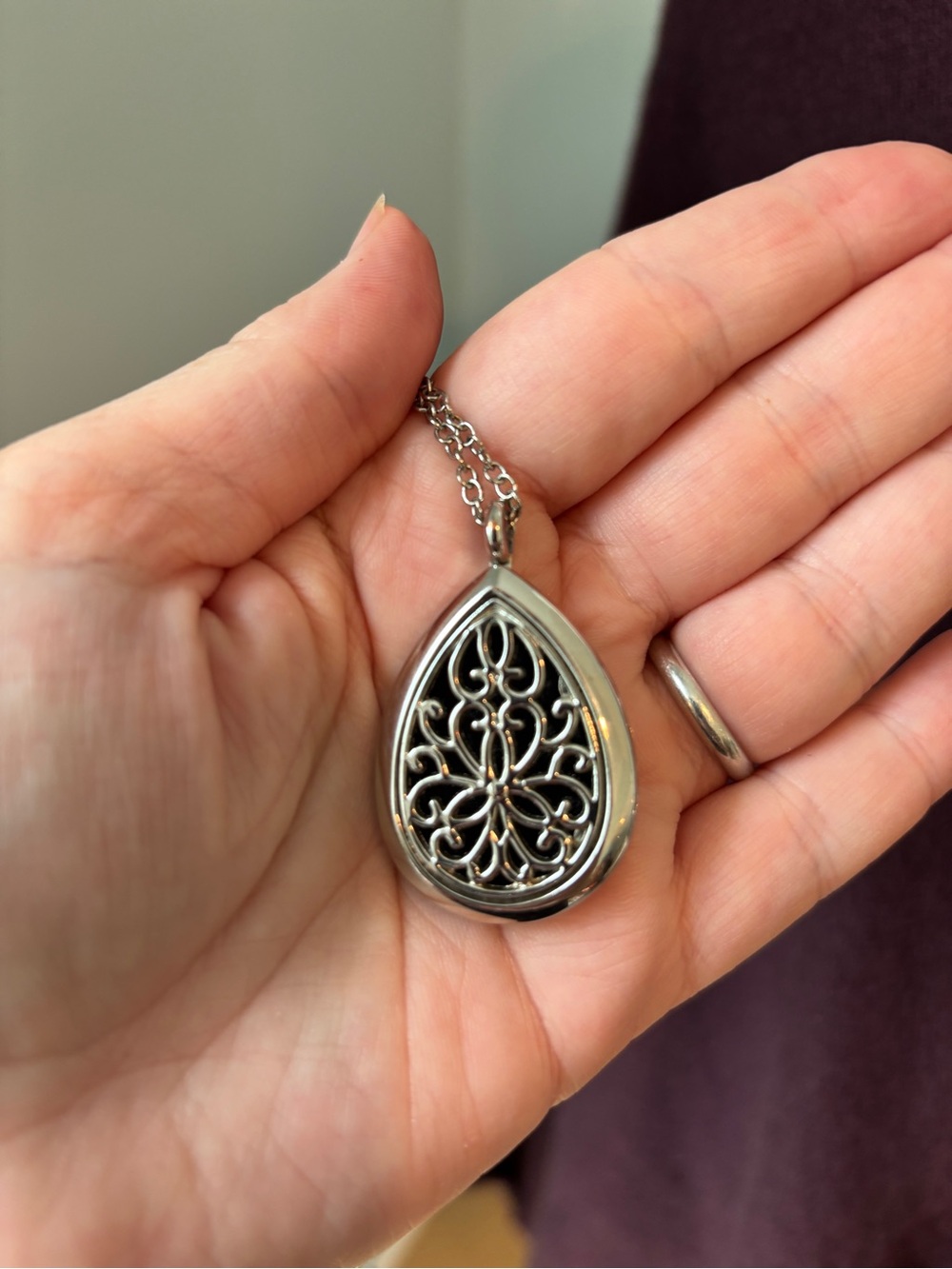 Boho Silver Filigree Teardrop Necklace - Picture 5 of 9